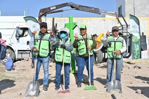 RICARDO GALLARDO CARDONA ENCHULA LA COLONIA SAN LUIS REY
