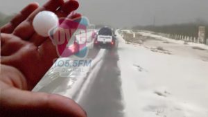 Granizo de hasta cuatro centímetros sorprende a Cedral y Vanegas